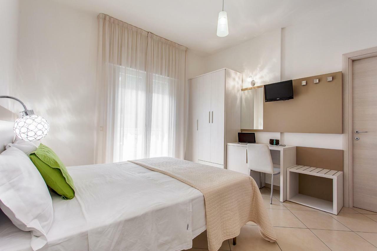 קרביה Anastasi Hotel E Residence מראה חיצוני תמונה